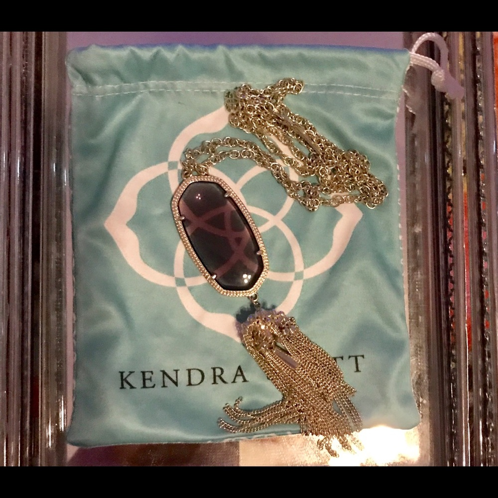 Kendra Scott Necklace!
